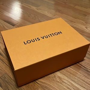 Louis Vuitton box